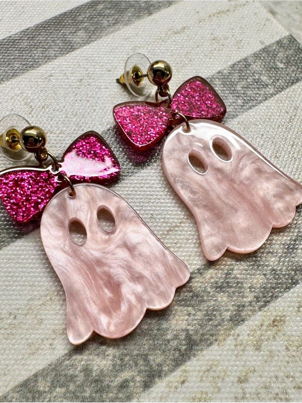 New Halloween Pink Pearlescent Ghost w/ Glitter Bow Acrylic Dangle Earrings - 2”
